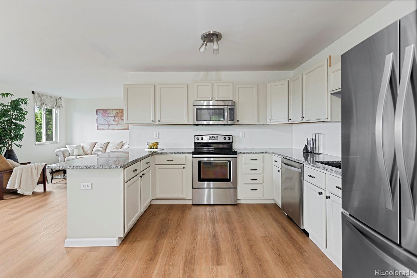 MLS Image #8 for 9537  grandview avenue,arvada, Colorado