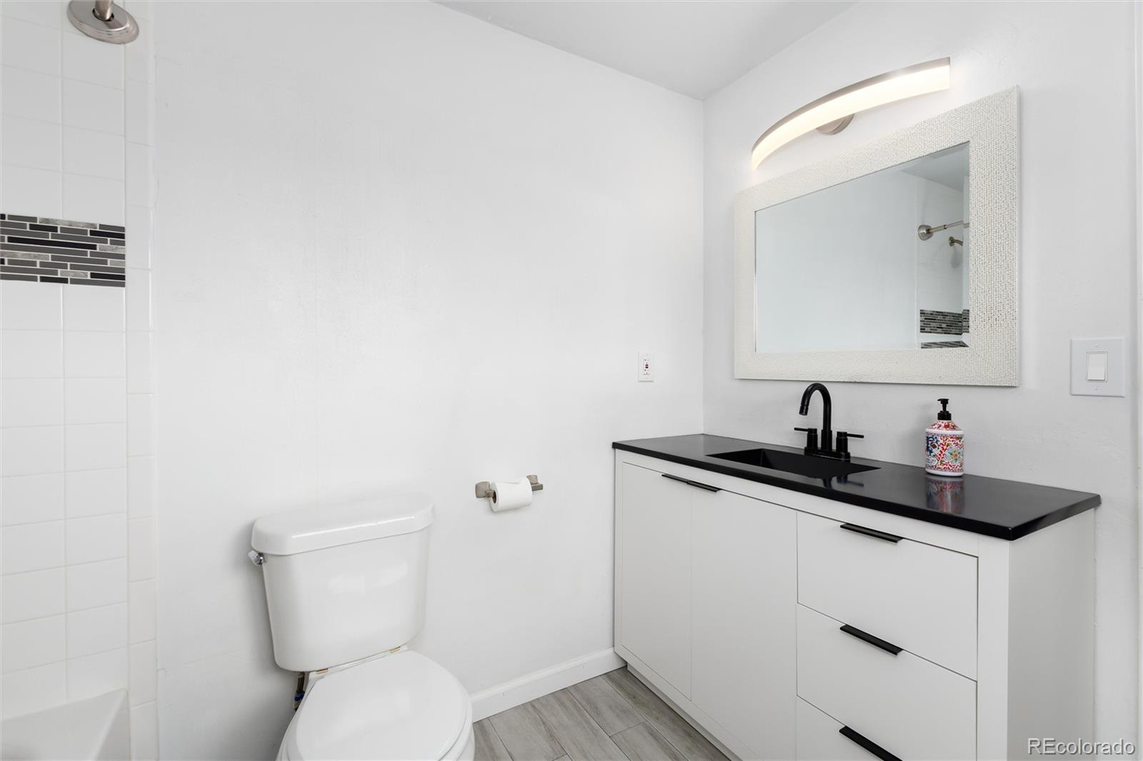 MLS Image #26 for 4935 s routt street,littleton, Colorado