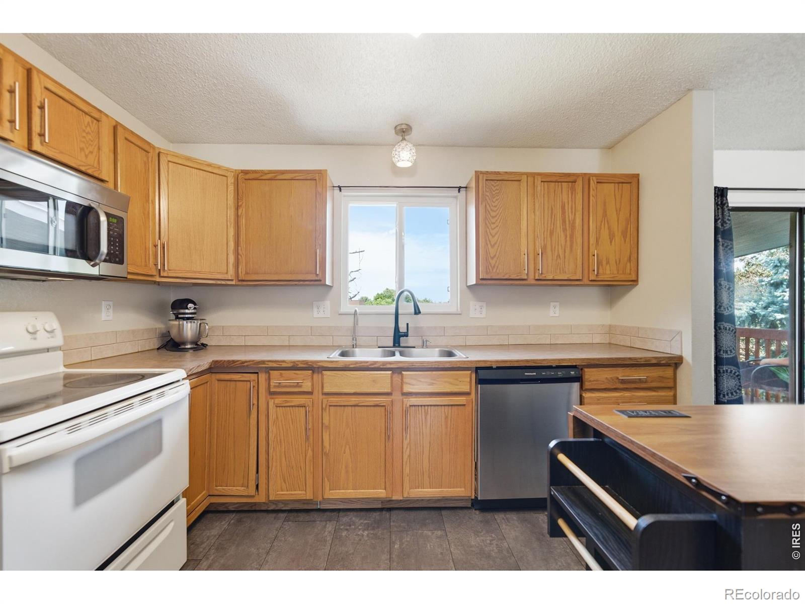 MLS Image #10 for 727  41st avenue court,greeley, Colorado