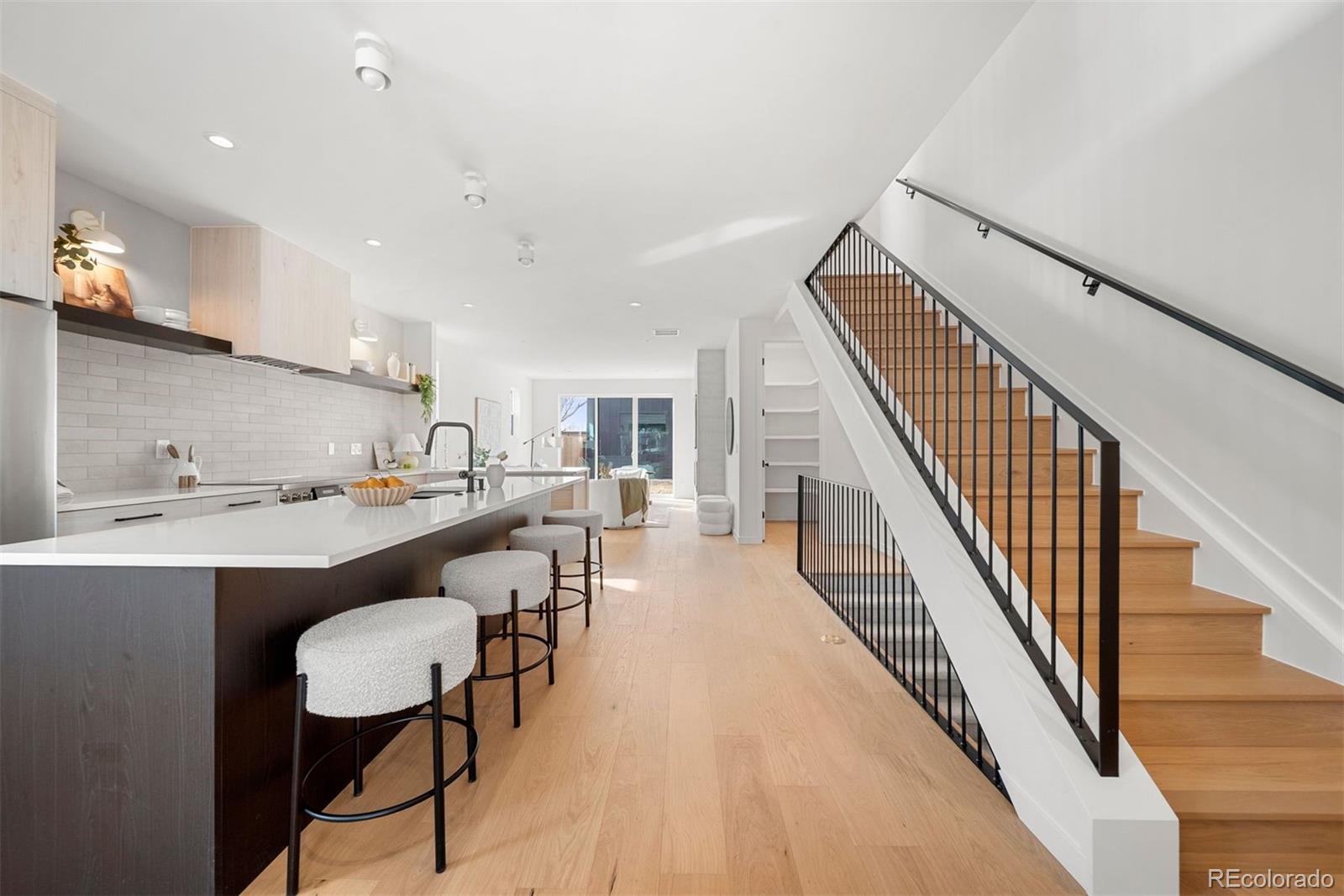MLS Image #10 for 2357 s bannock street,denver, Colorado