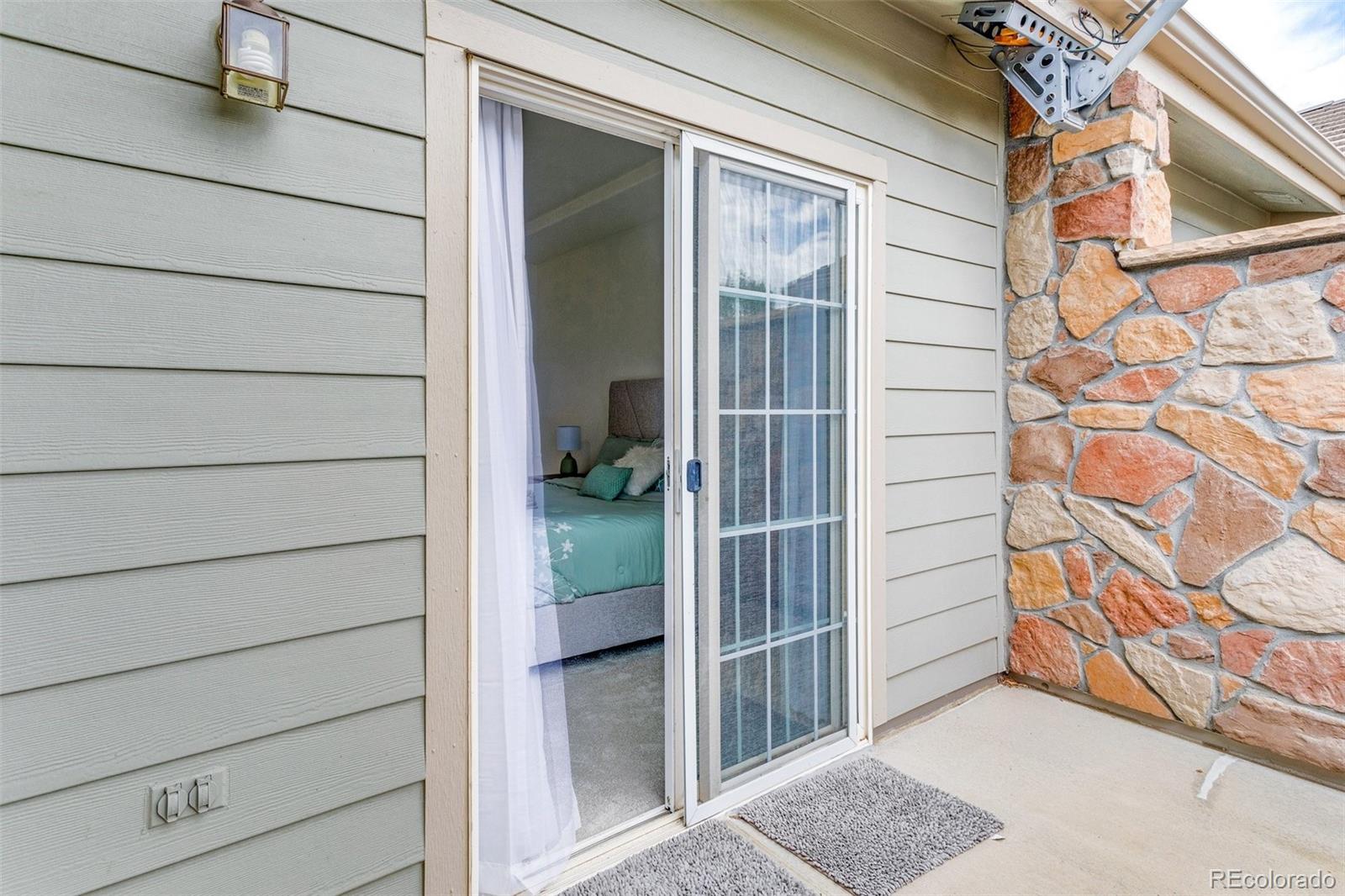 MLS Image #19 for 23043 e ontario drive,aurora, Colorado