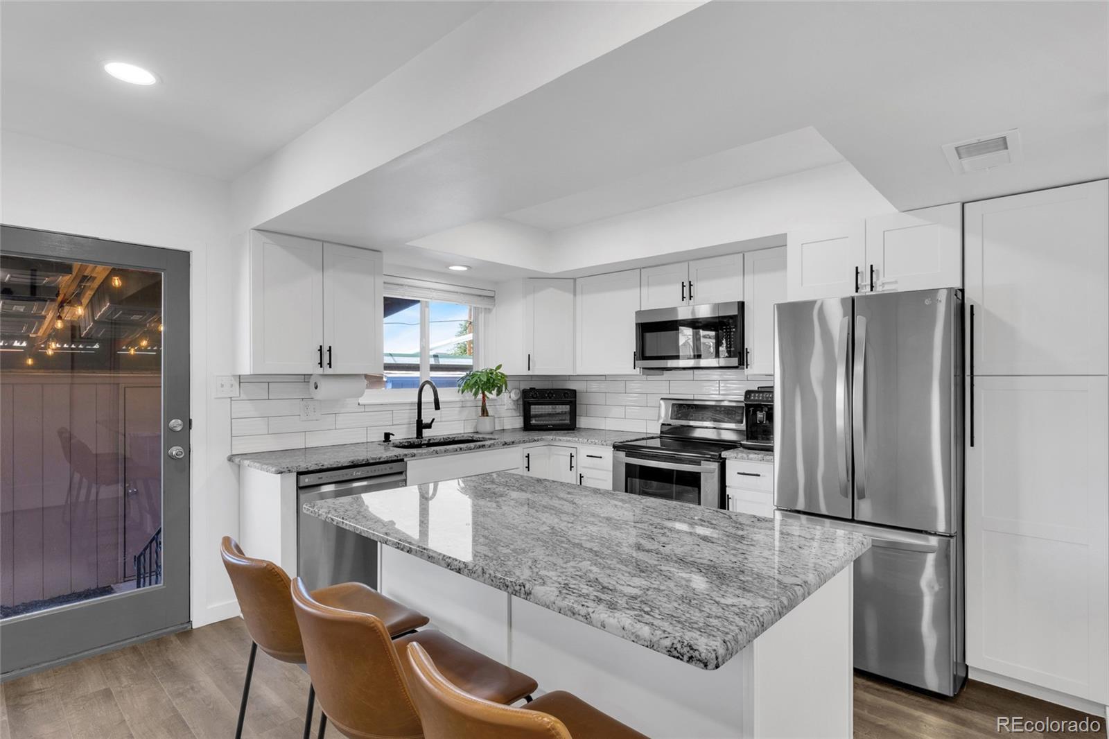 MLS Image #5 for 9240 e lehigh avenue ,denver, Colorado