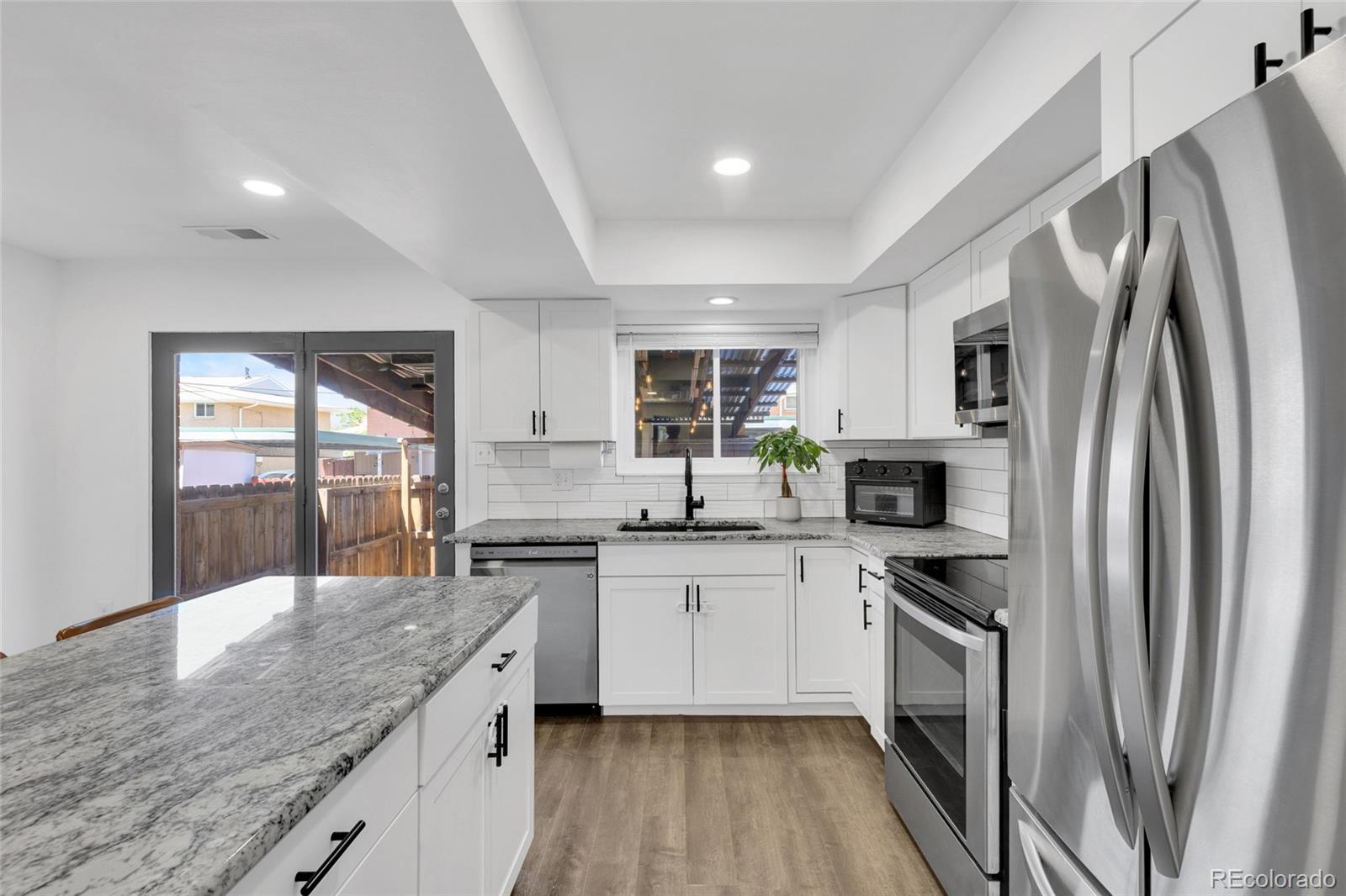 MLS Image #6 for 9240 e lehigh avenue ,denver, Colorado