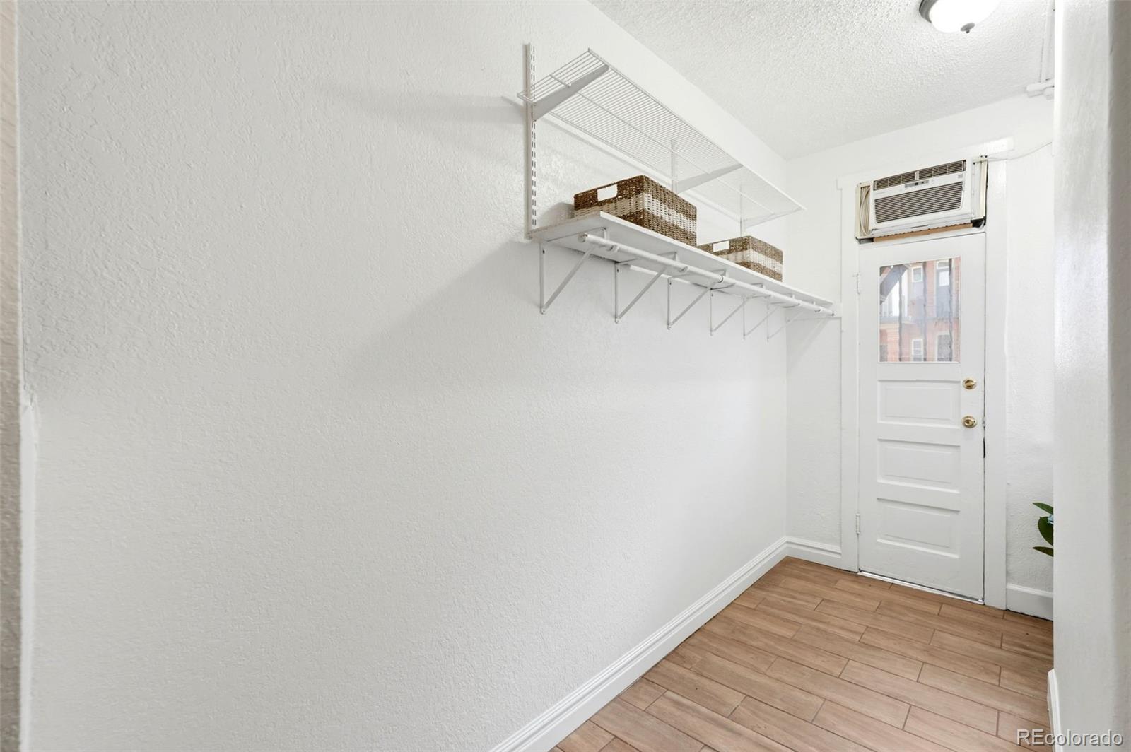 MLS Image #20 for 1376 n pearl street,denver, Colorado