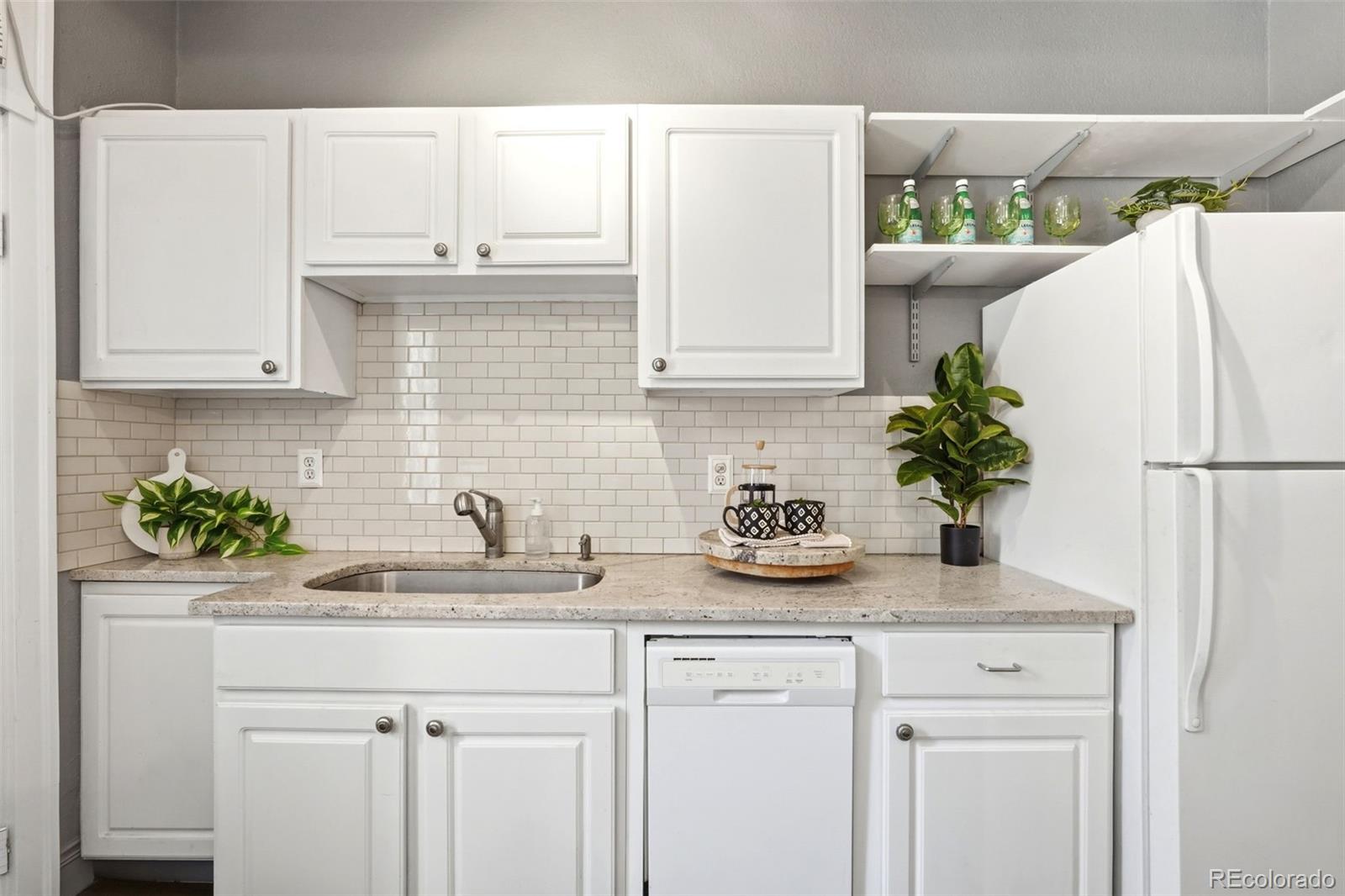 MLS Image #8 for 1376 n pearl street,denver, Colorado
