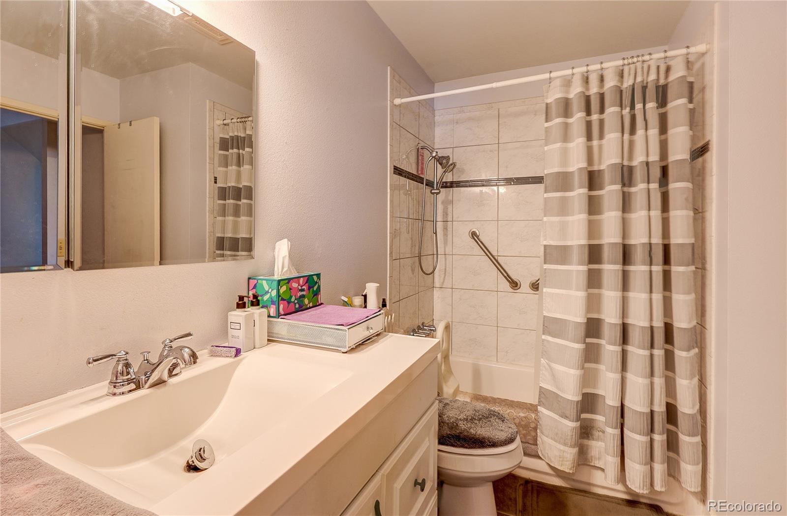 MLS Image #12 for 3935 s boston  ,denver, Colorado
