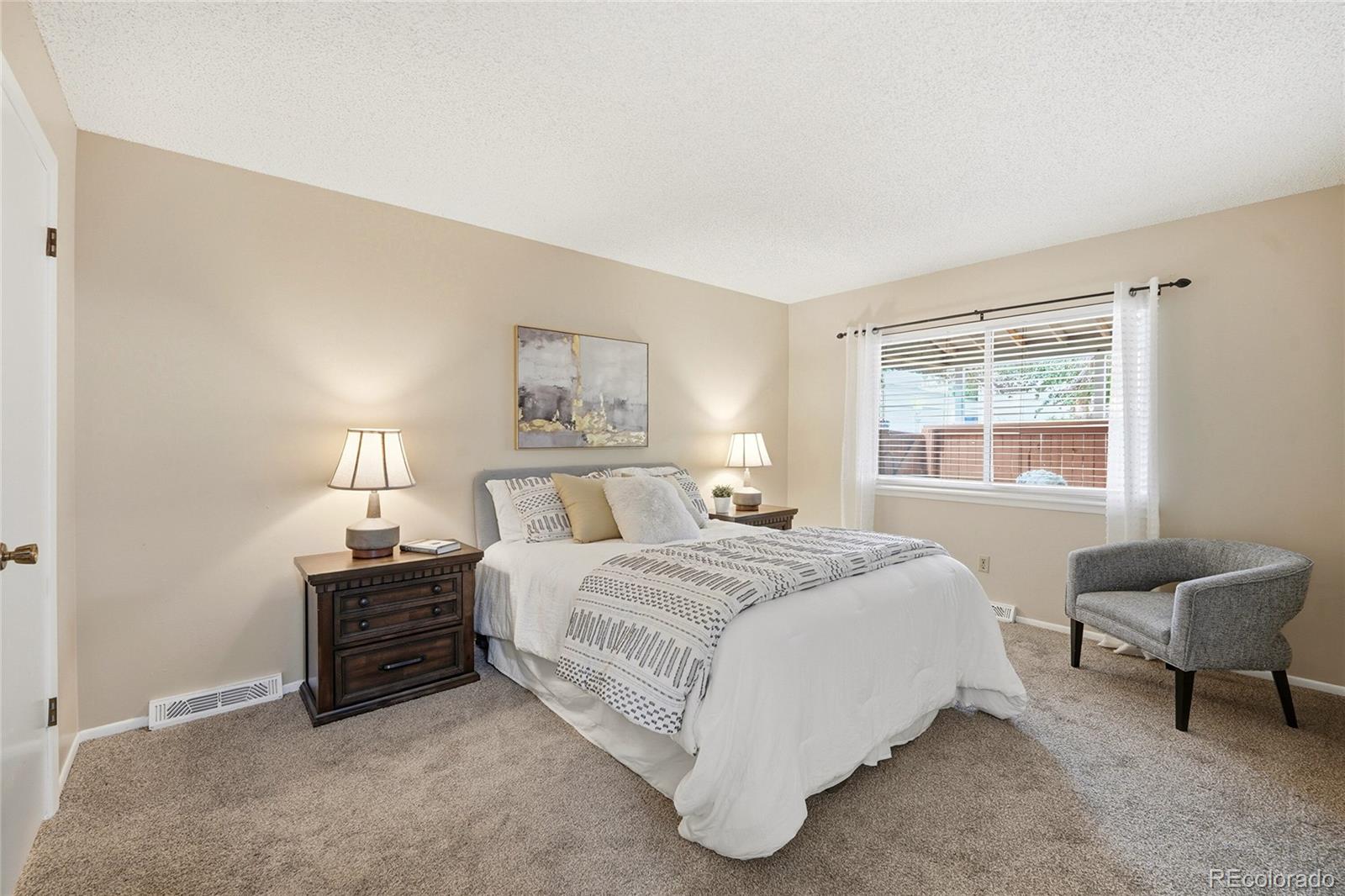 MLS Image #13 for 7068 s knolls way,centennial, Colorado
