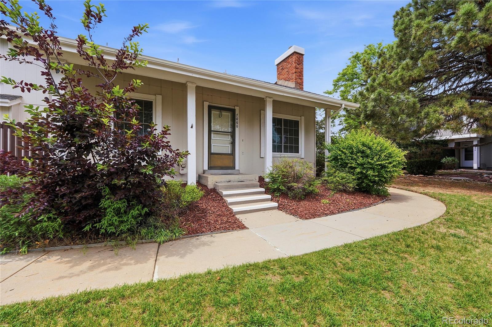 MLS Image #2 for 7068 s knolls way,centennial, Colorado