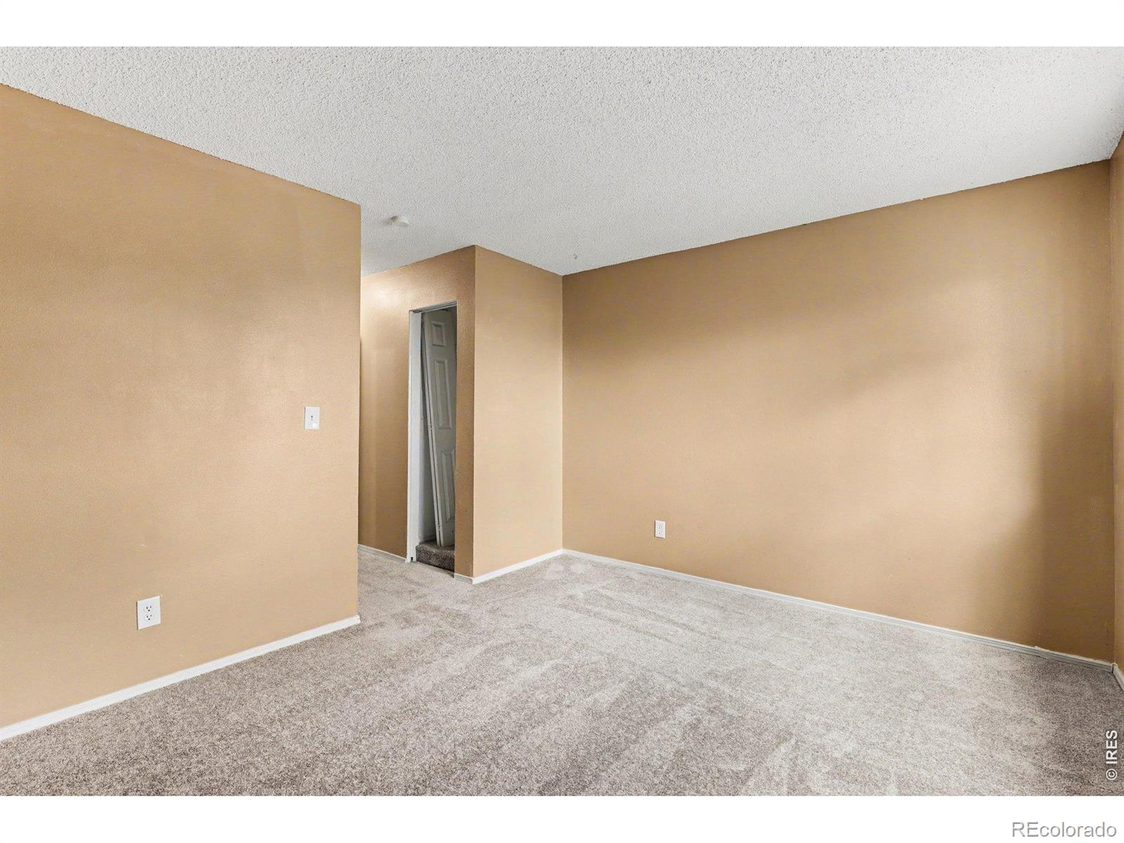 MLS Image #11 for 2220 s jasper way,aurora, Colorado