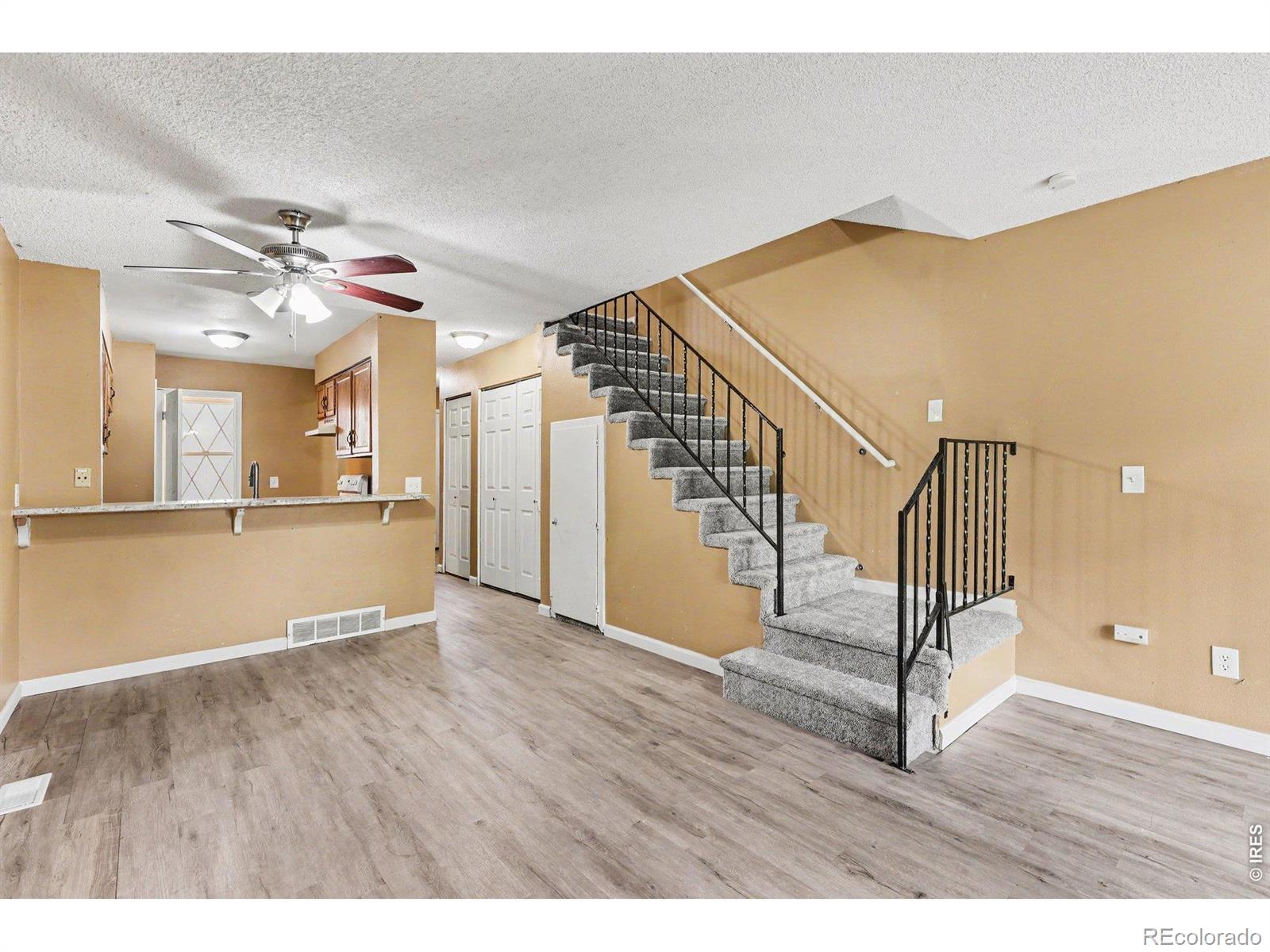 MLS Image #4 for 2220 s jasper way,aurora, Colorado
