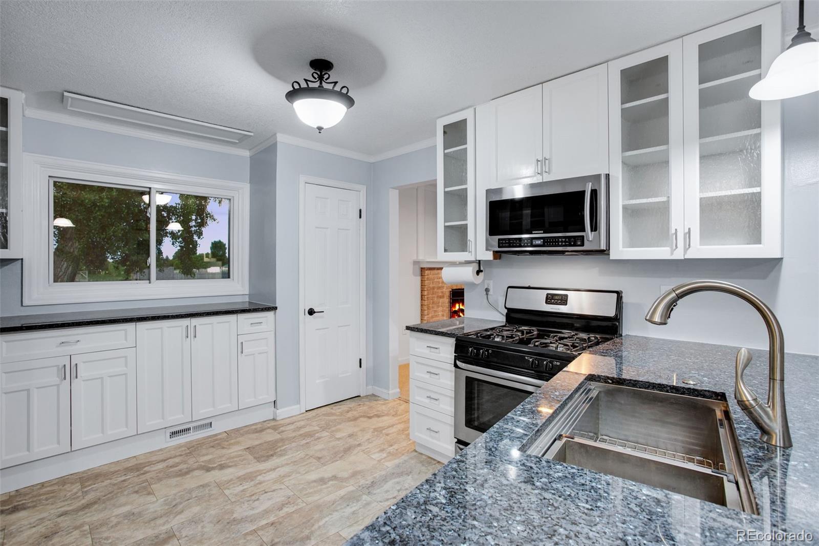MLS Image #12 for 5416 s timberline road,fort collins, Colorado