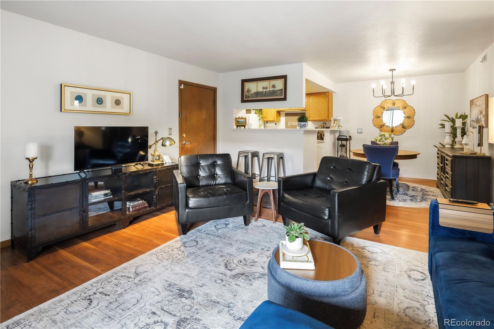 MLS Image #5 for 907 s yampa street,aurora, Colorado