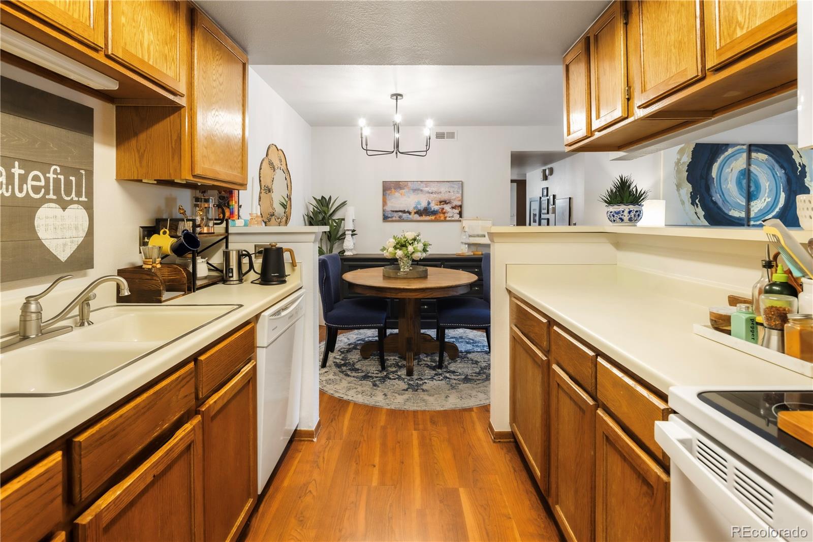 MLS Image #7 for 907 s yampa street,aurora, Colorado