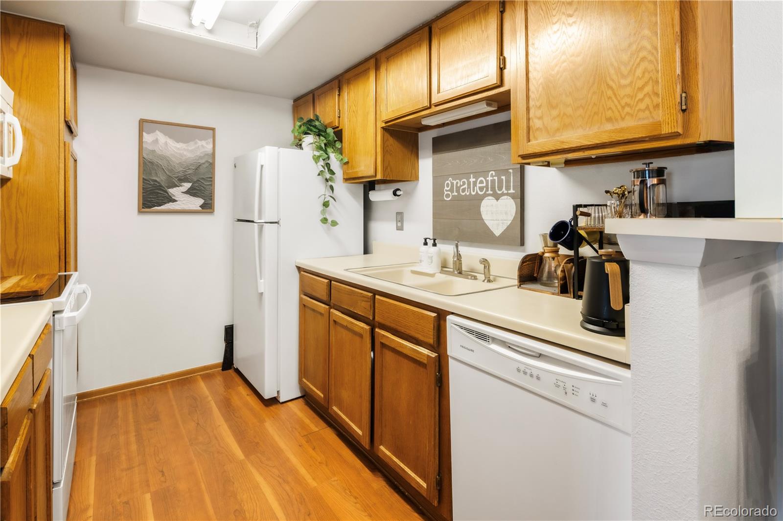 MLS Image #9 for 907 s yampa street,aurora, Colorado