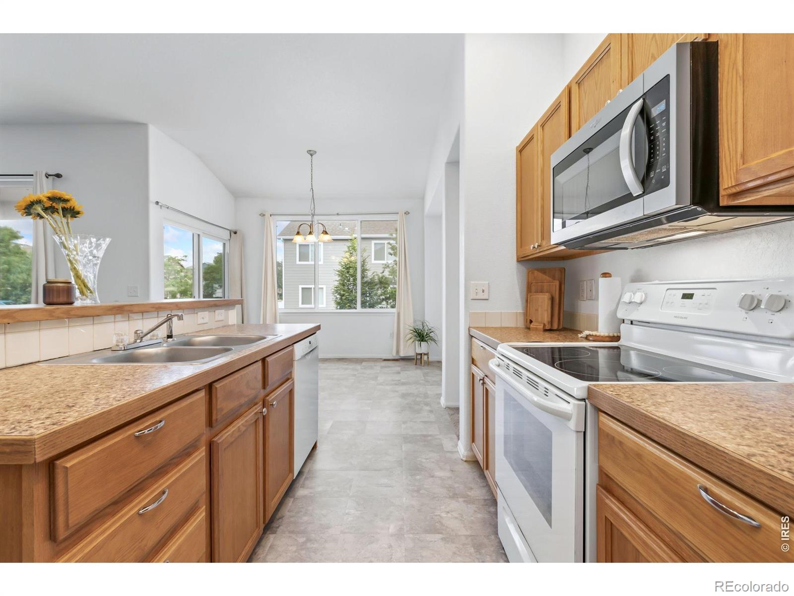 MLS Image #11 for 2202  maple hill drive,fort collins, Colorado