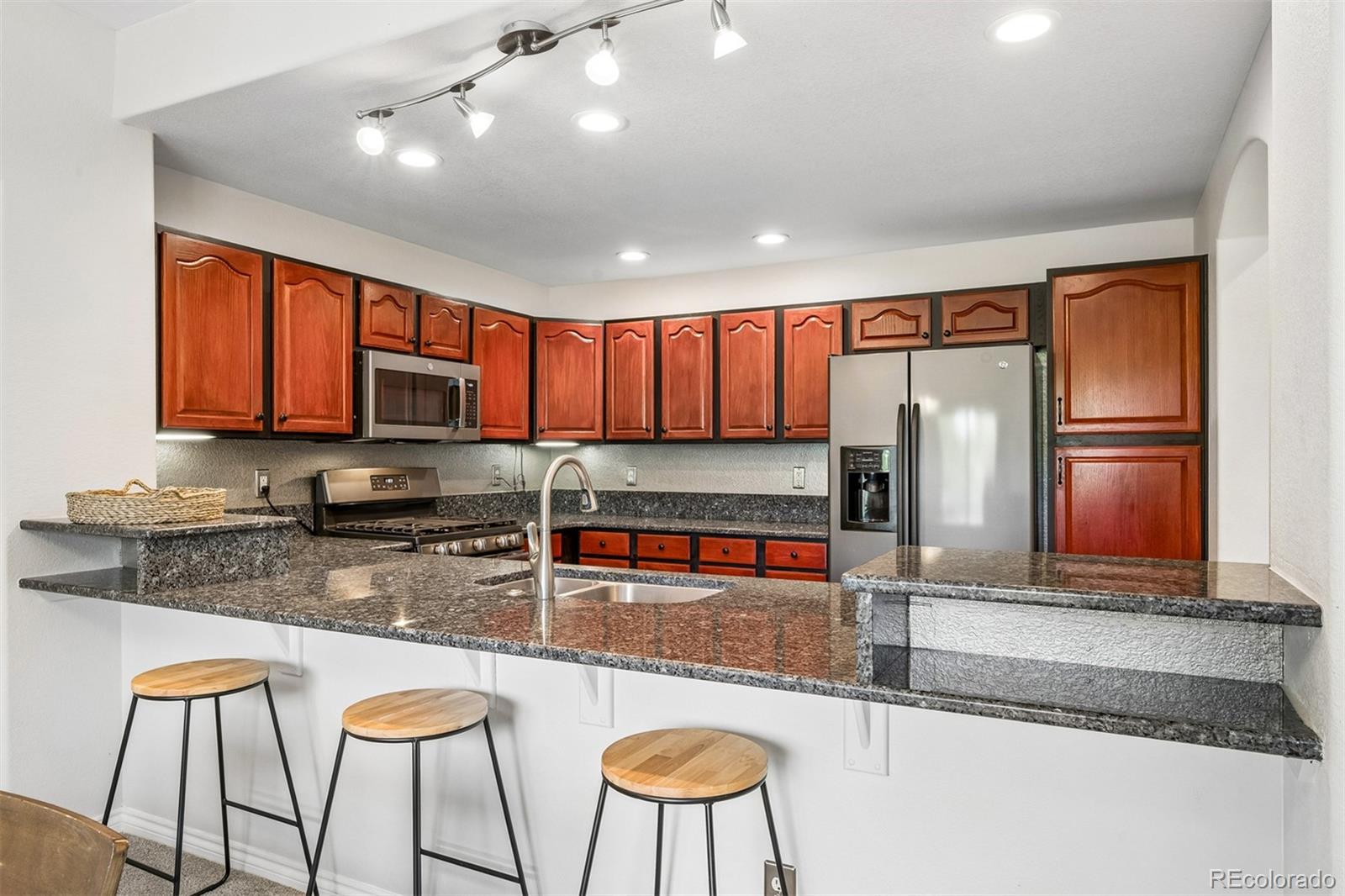 MLS Image #10 for 6697 s forest way,centennial, Colorado
