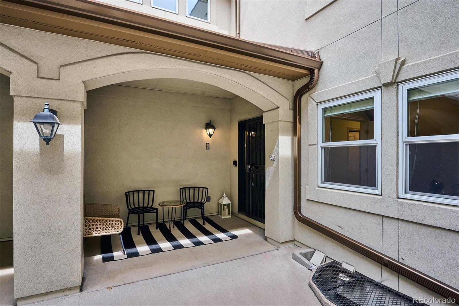 MLS Image #3 for 6697 s forest way,centennial, Colorado