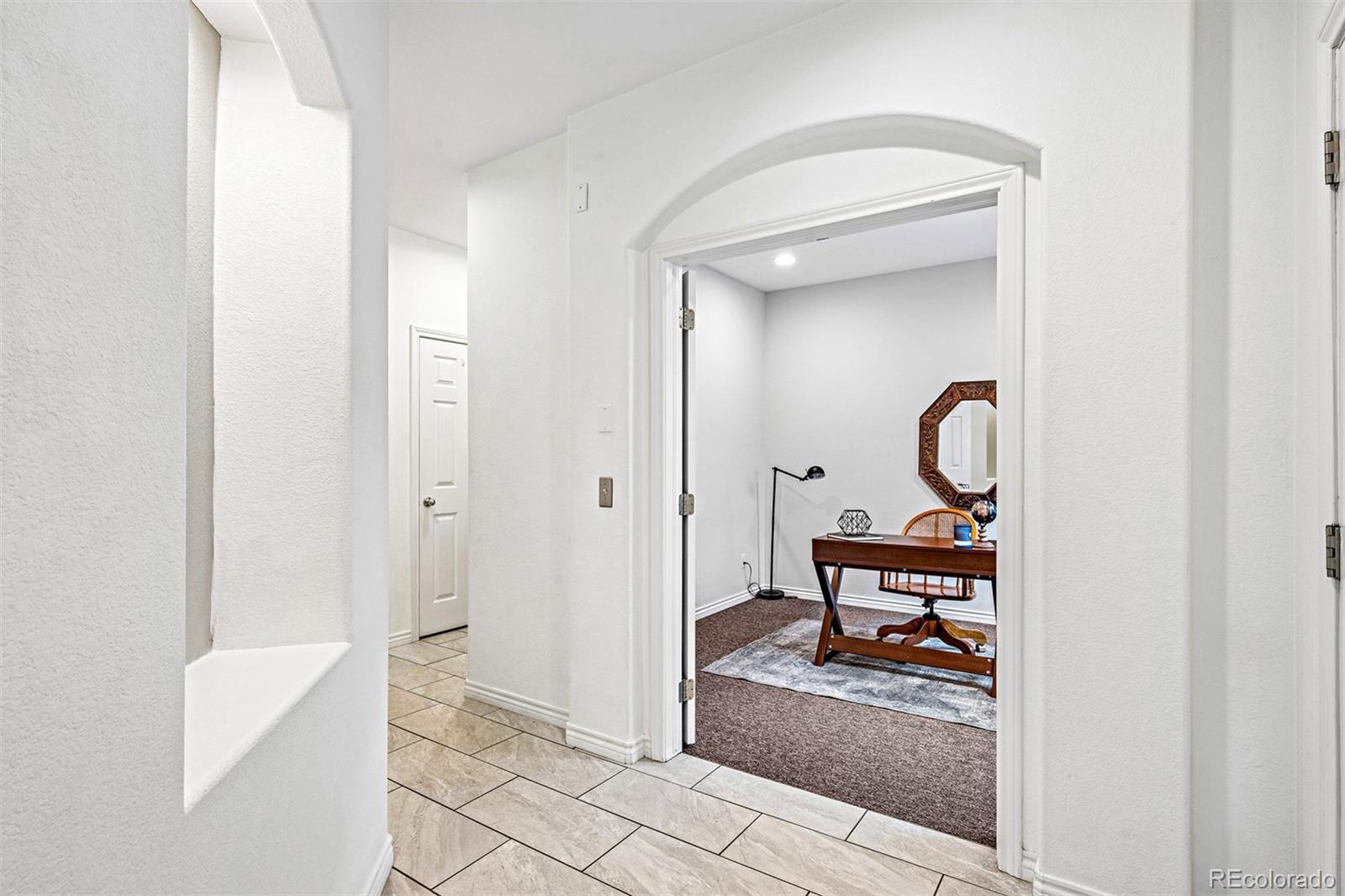 MLS Image #5 for 6697 s forest way,centennial, Colorado