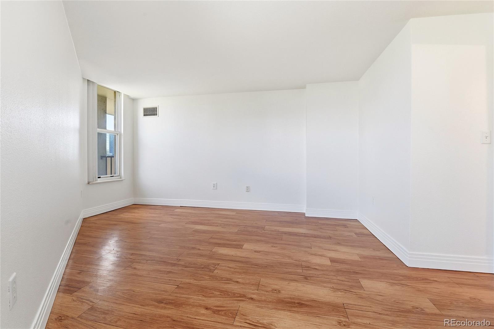 MLS Image #13 for 601 w 11th avenue,denver, Colorado