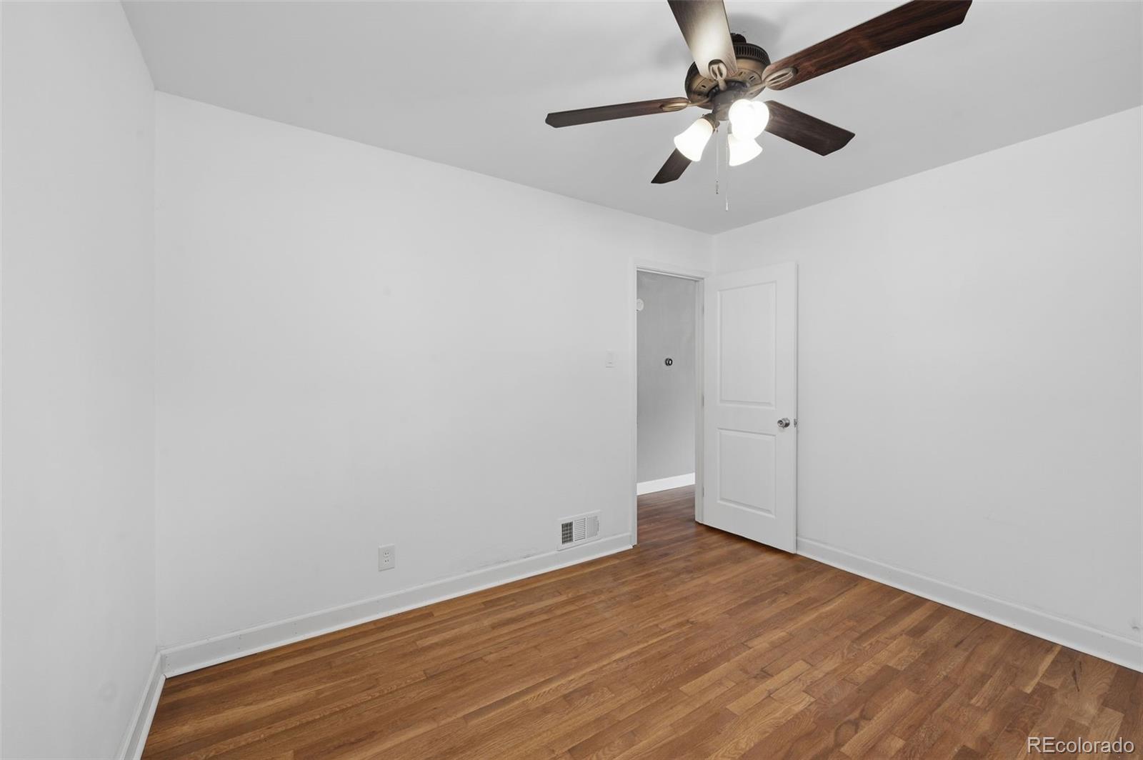 MLS Image #10 for 1200  ulster street,denver, Colorado