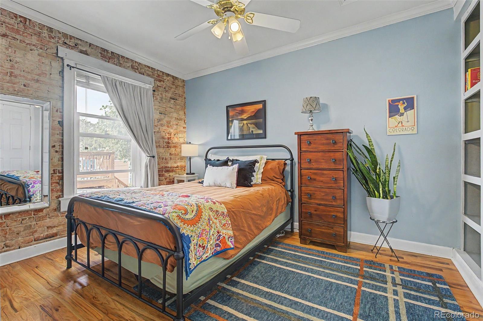 MLS Image #10 for 610 n logan street,denver, Colorado