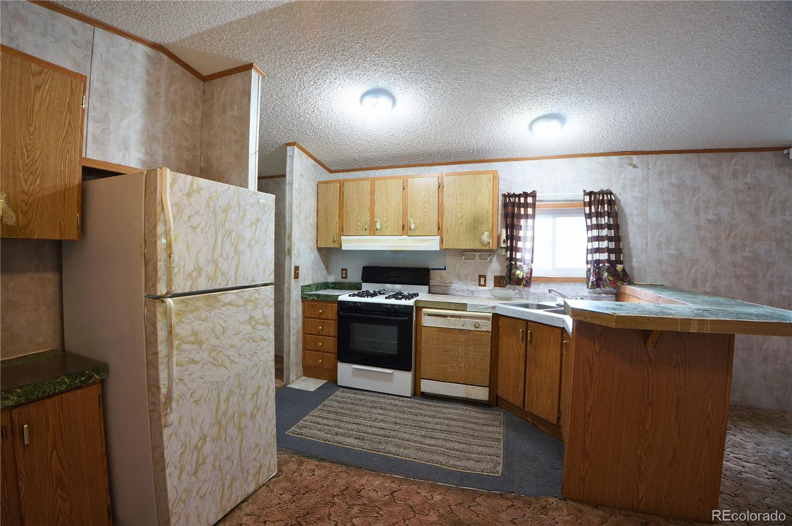 MLS Image #10 for 825  glen ayre street,dacono, Colorado