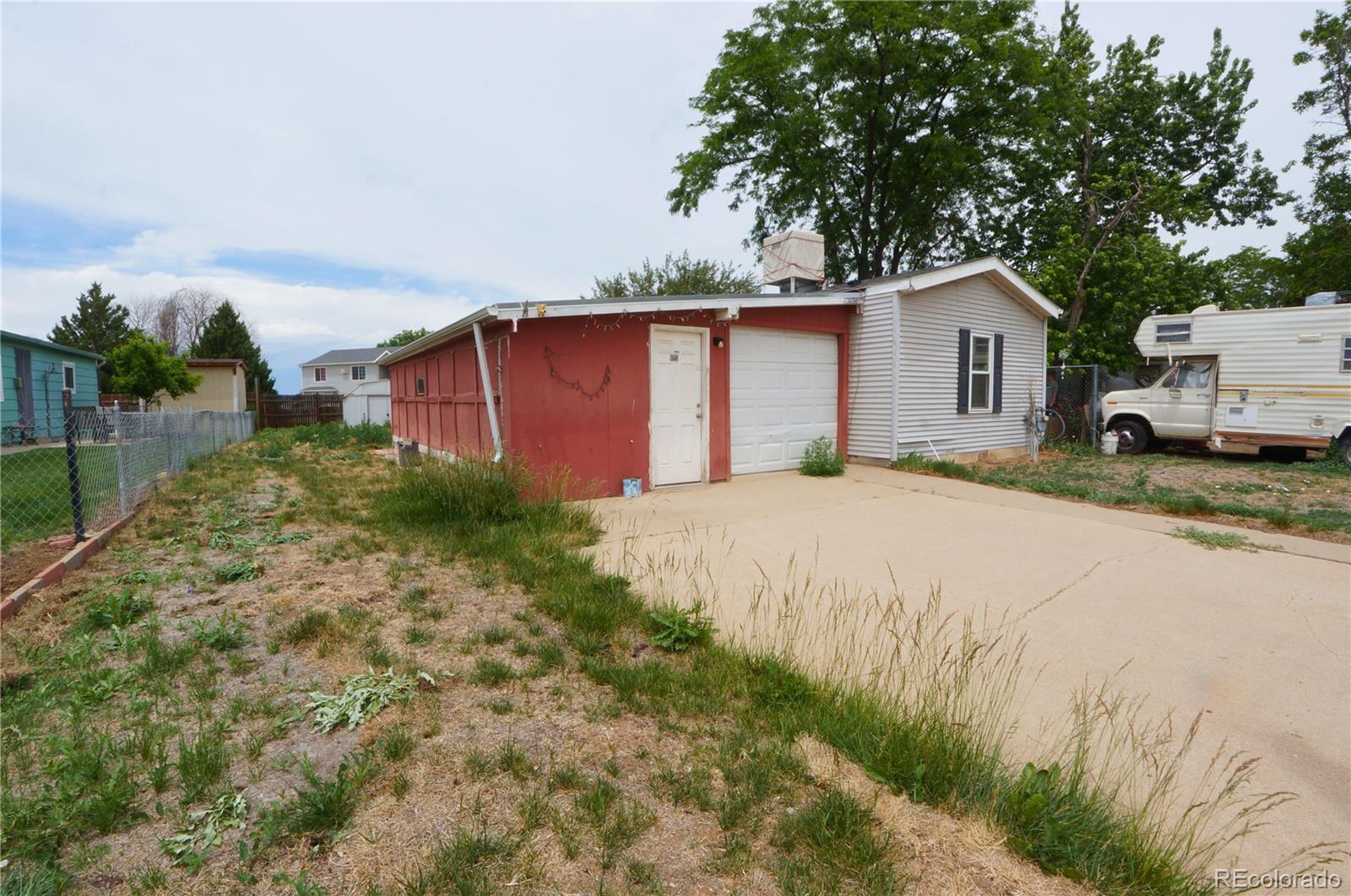 MLS Image #2 for 825  glen ayre street,dacono, Colorado