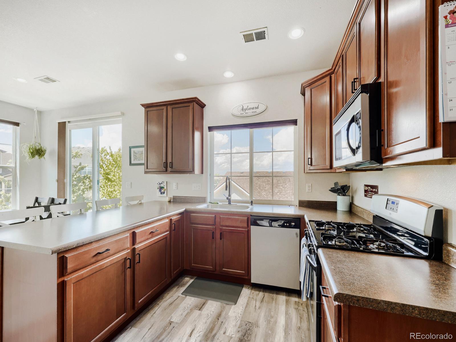MLS Image #8 for 2094  coach house loop,castle rock, Colorado