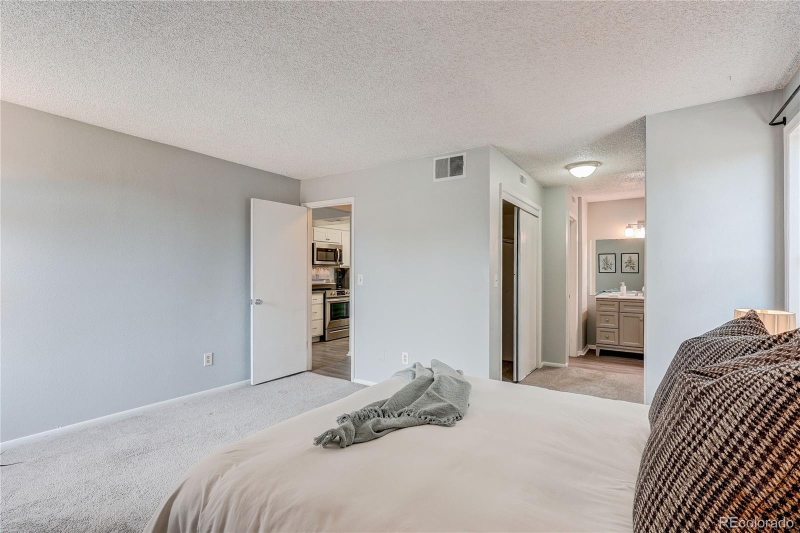 MLS Image #13 for 14208 e 1st drive b1,aurora, Colorado