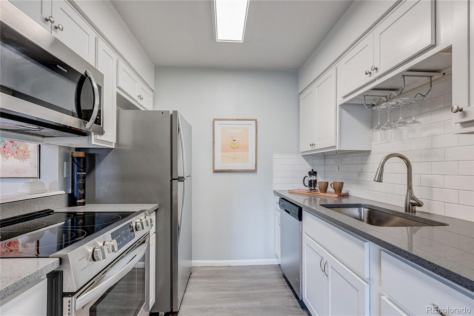 MLS Image #7 for 14208 e 1st drive b1,aurora, Colorado