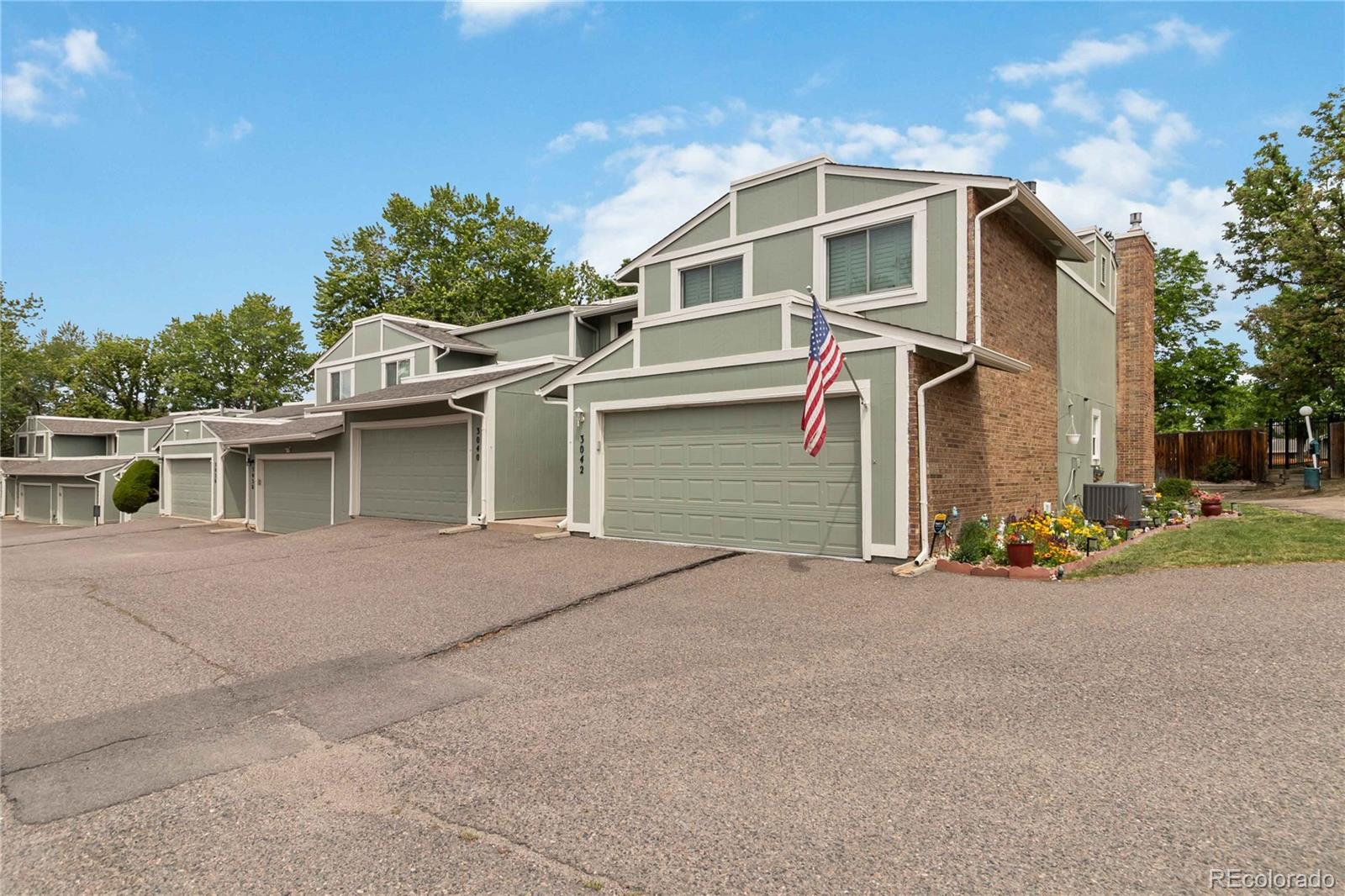 MLS Image #1 for 3040 s macon circle,aurora, Colorado