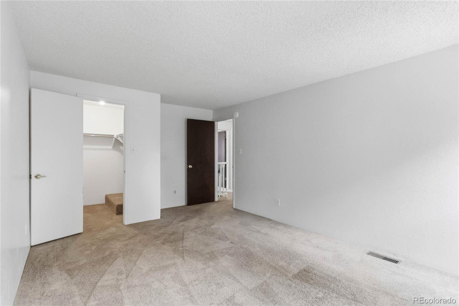 MLS Image #15 for 3040 s macon circle,aurora, Colorado
