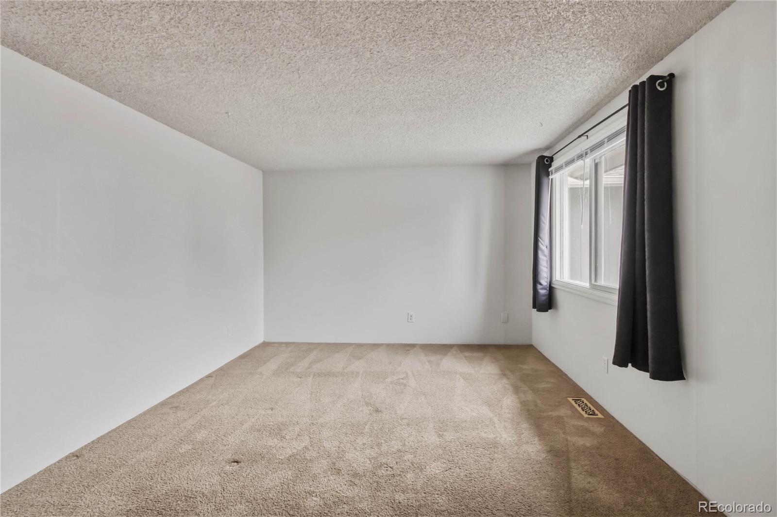 MLS Image #23 for 3040 s macon circle,aurora, Colorado