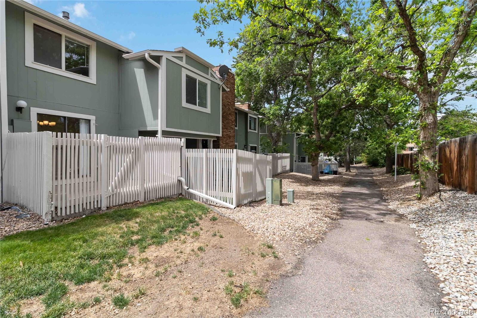 MLS Image #29 for 3040 s macon circle,aurora, Colorado