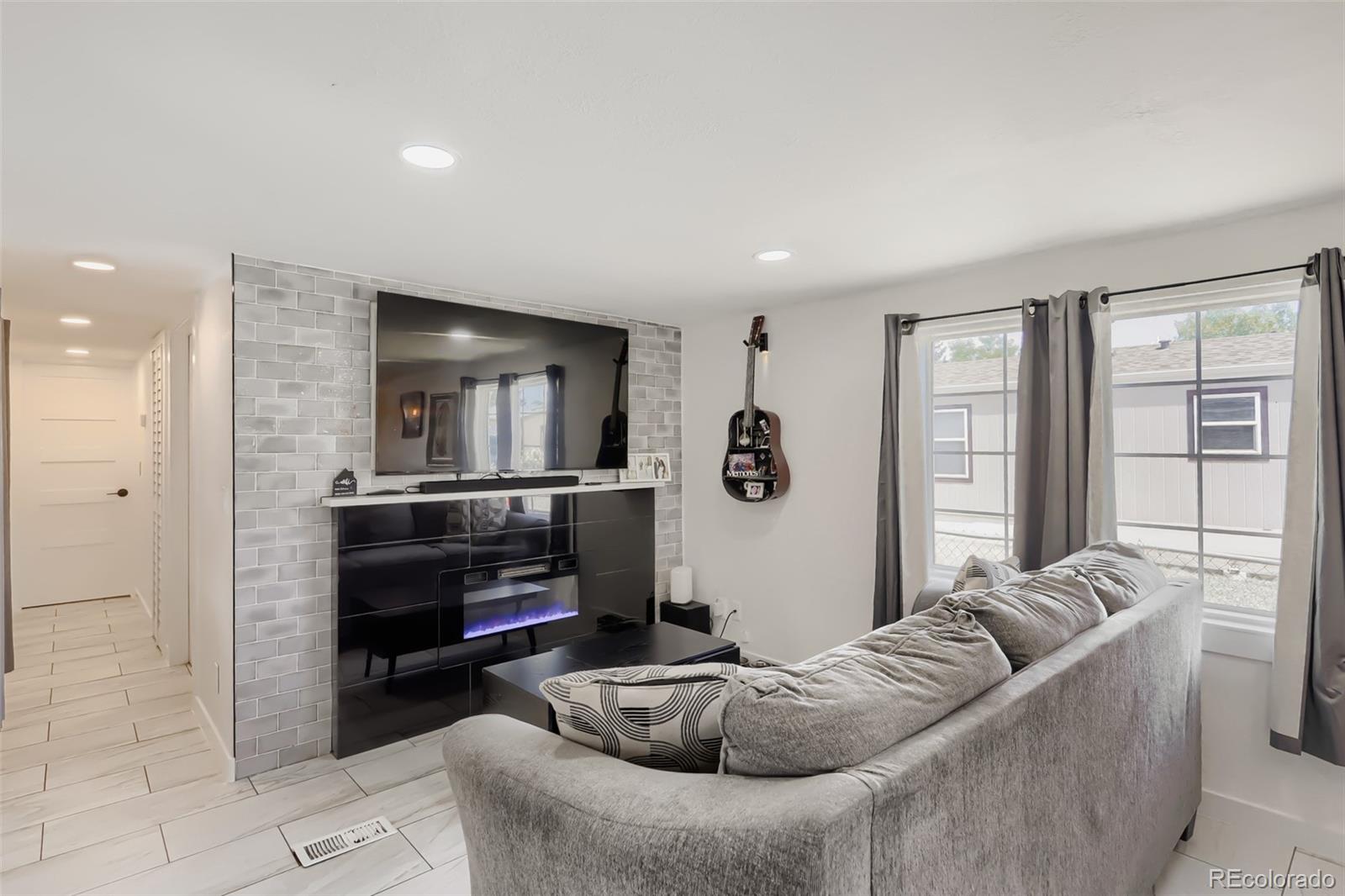 MLS Image #3 for 1110  maclean street,dacono, Colorado