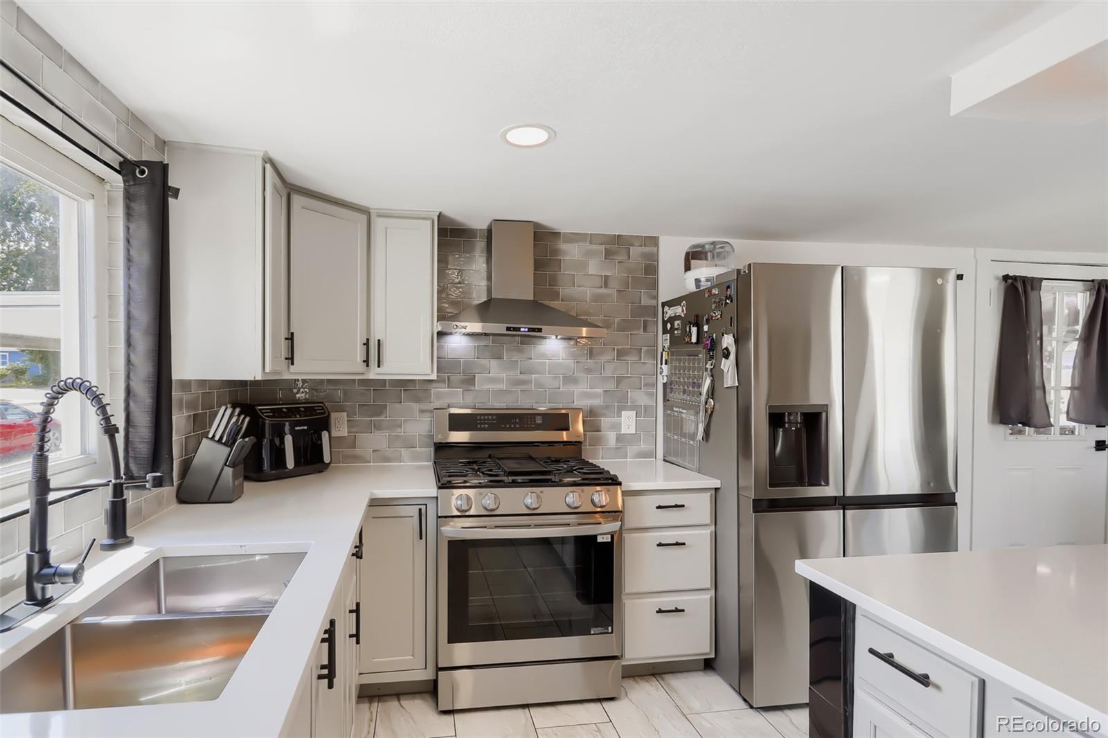 MLS Image #9 for 1110  maclean street,dacono, Colorado