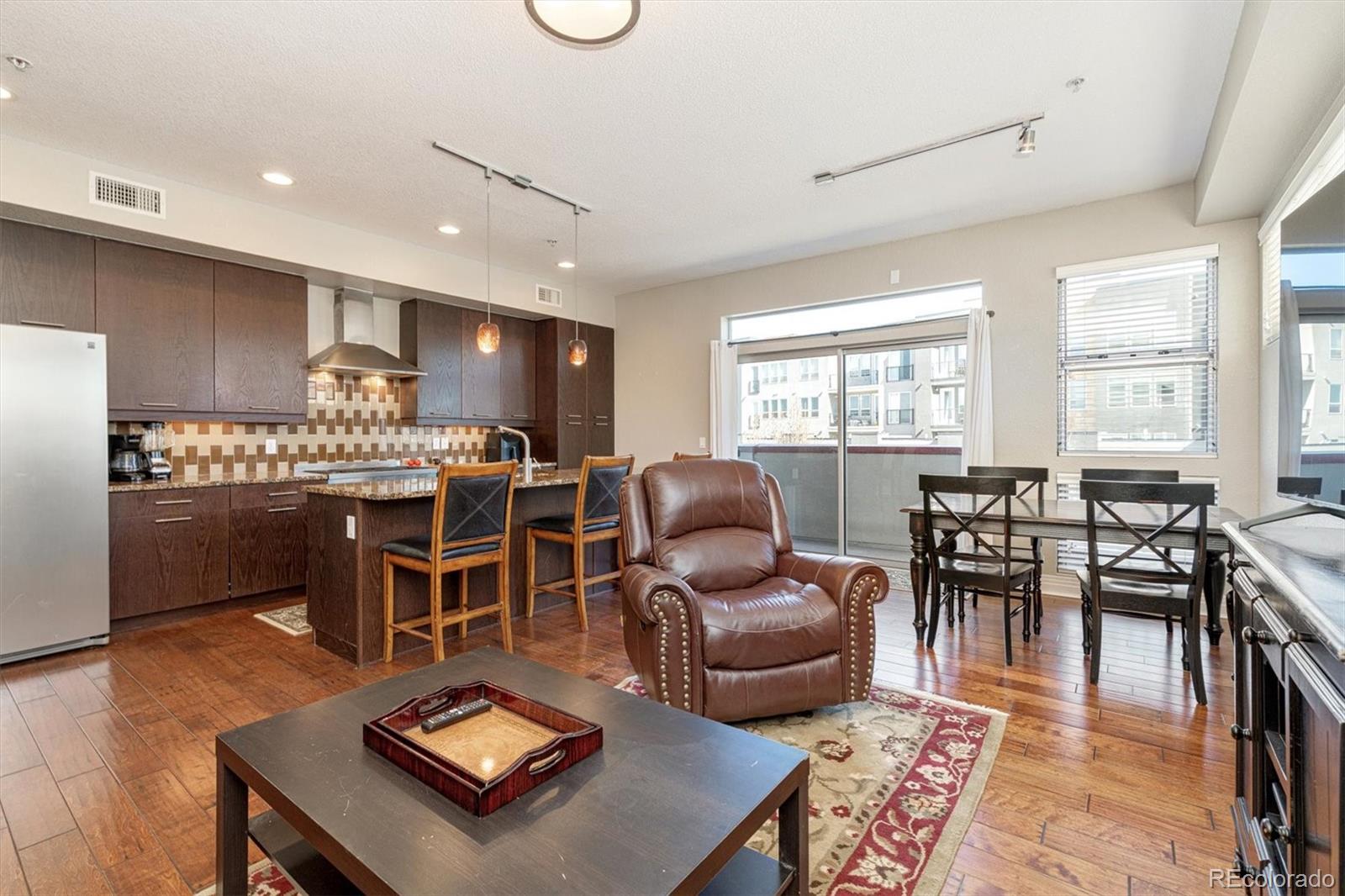 MLS Image #10 for 2650  front view cresent ,denver, Colorado