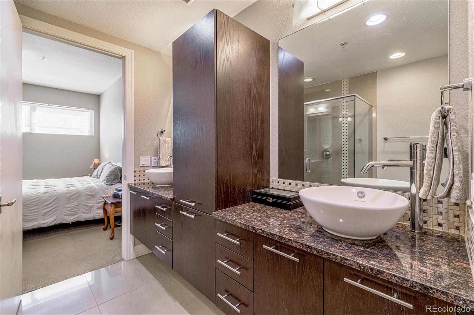 MLS Image #15 for 2650  front view cresent ,denver, Colorado
