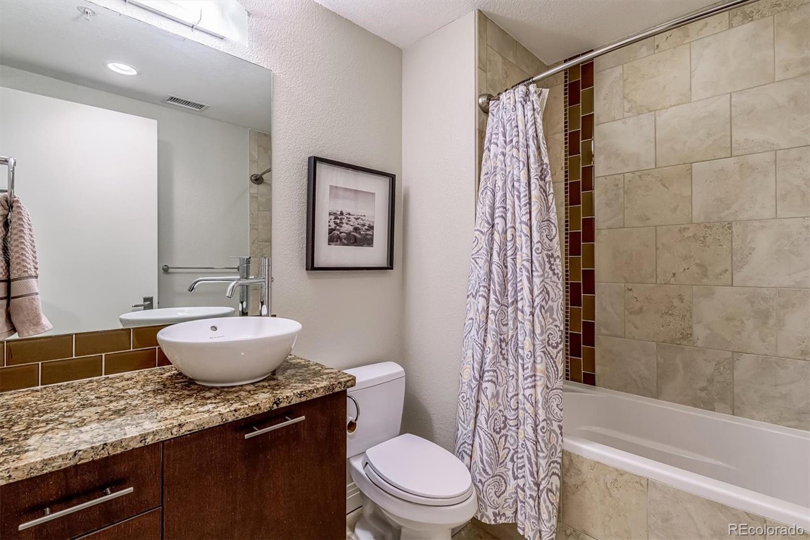 MLS Image #17 for 2650  front view cresent ,denver, Colorado