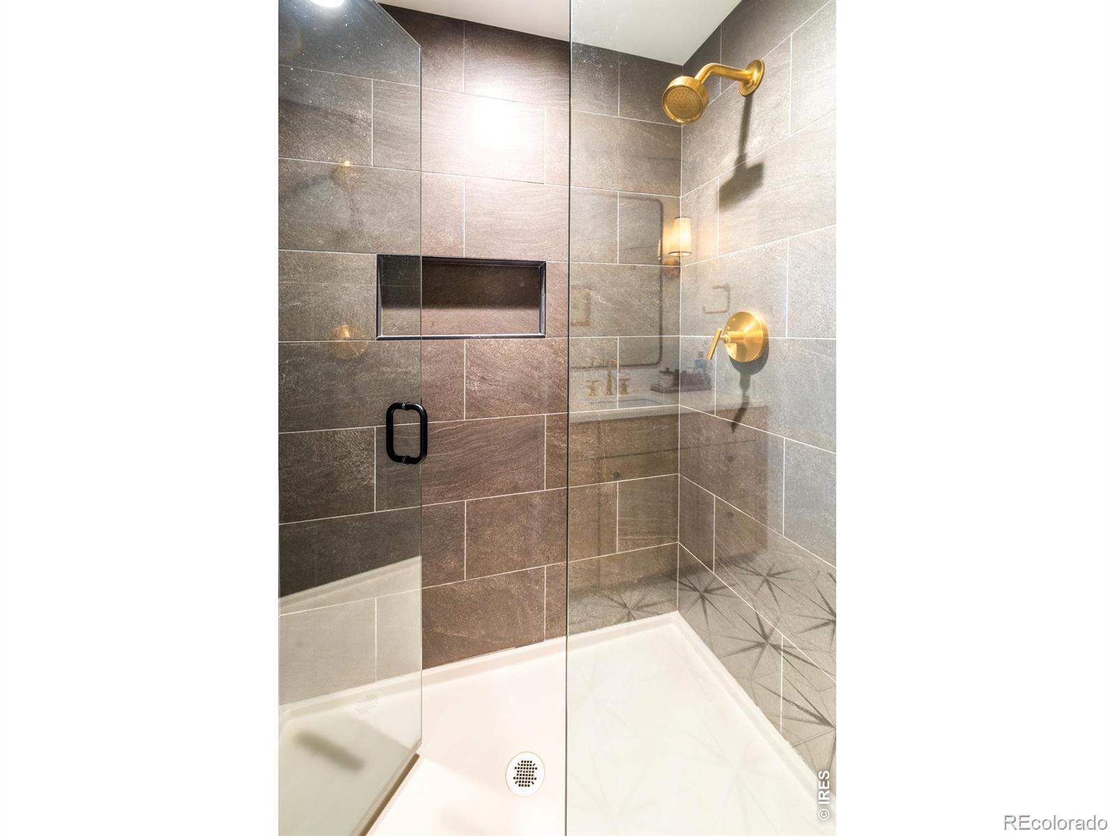 MLS Image #32 for 8847  spring creek trail,niwot, Colorado