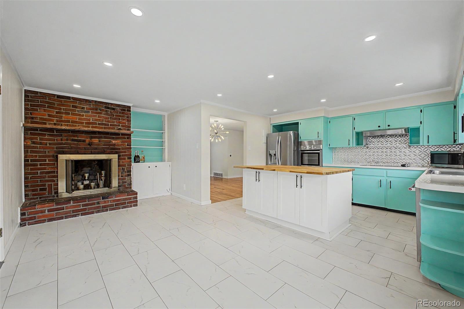 MLS Image #14 for 520  iola street,aurora, Colorado