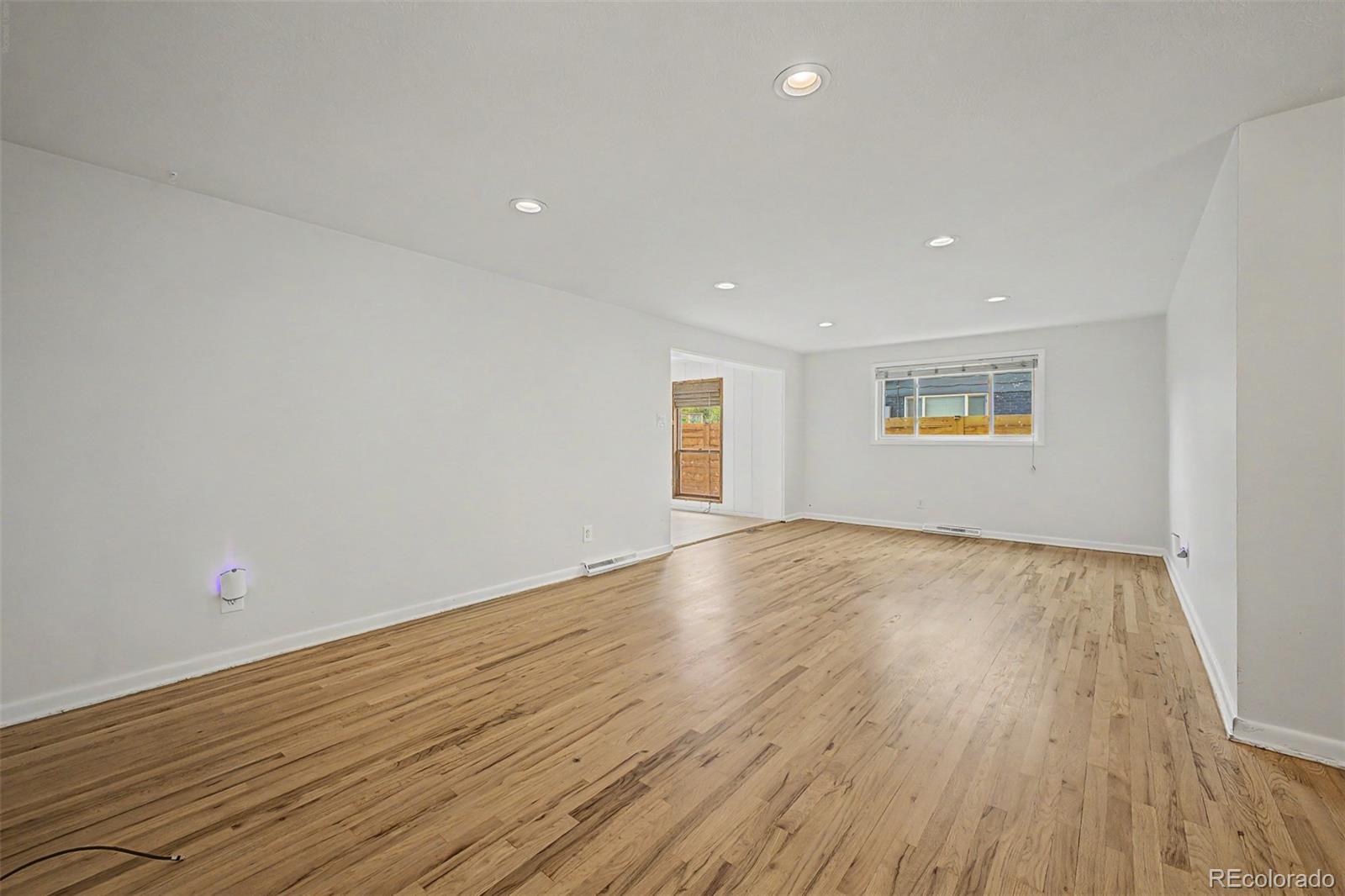 MLS Image #7 for 520  iola street,aurora, Colorado