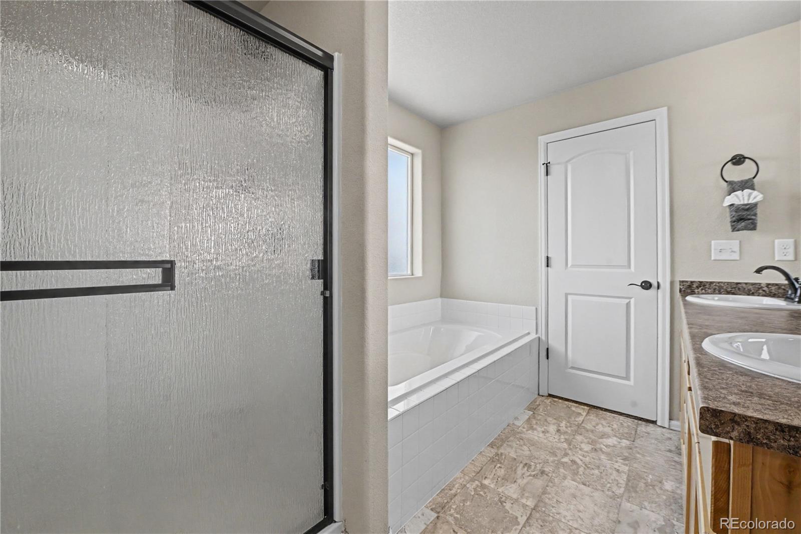 MLS Image #13 for 1676  country sun drive,windsor, Colorado