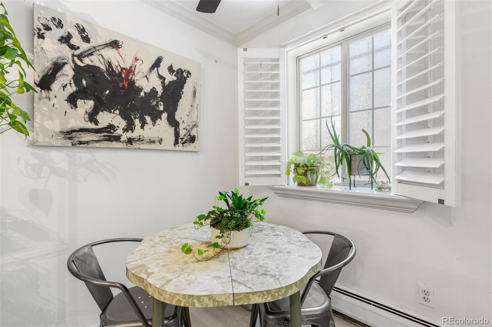 MLS Image #14 for 70 n grant street 14,denver, Colorado