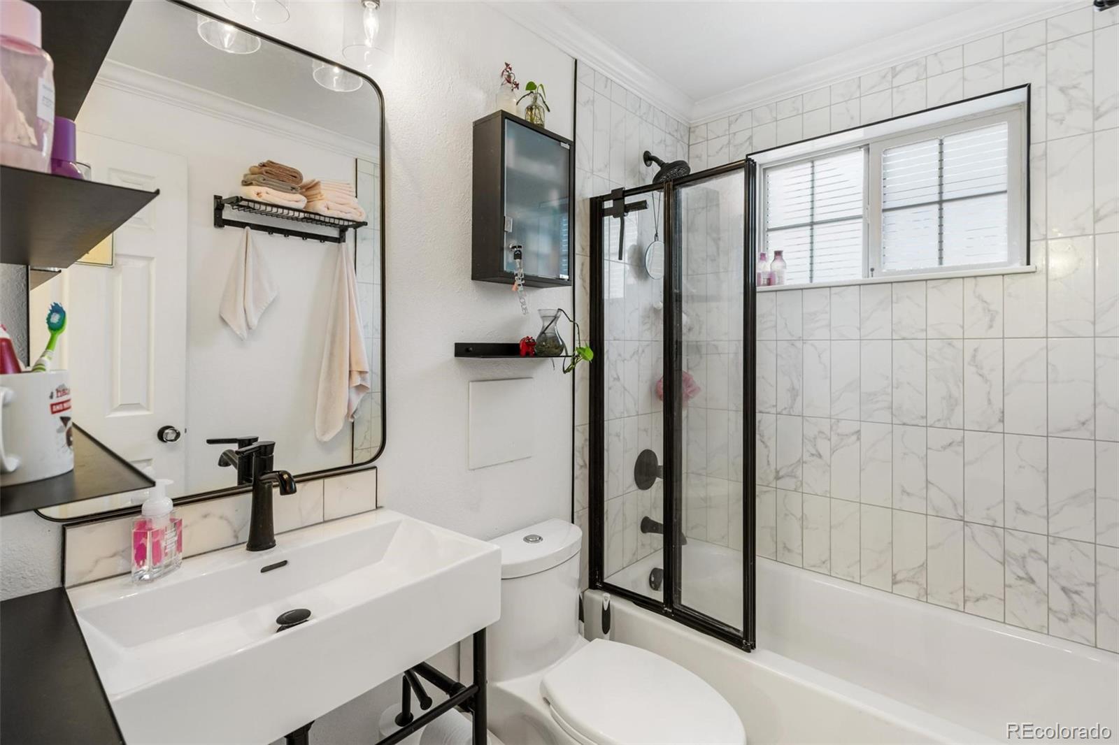 MLS Image #21 for 70 n grant street 14,denver, Colorado