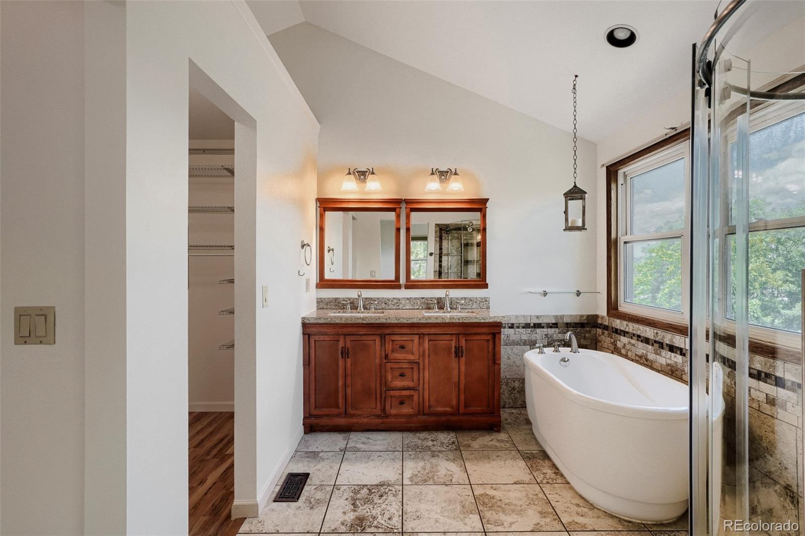 MLS Image #14 for 9399  yale lane,highlands ranch, Colorado