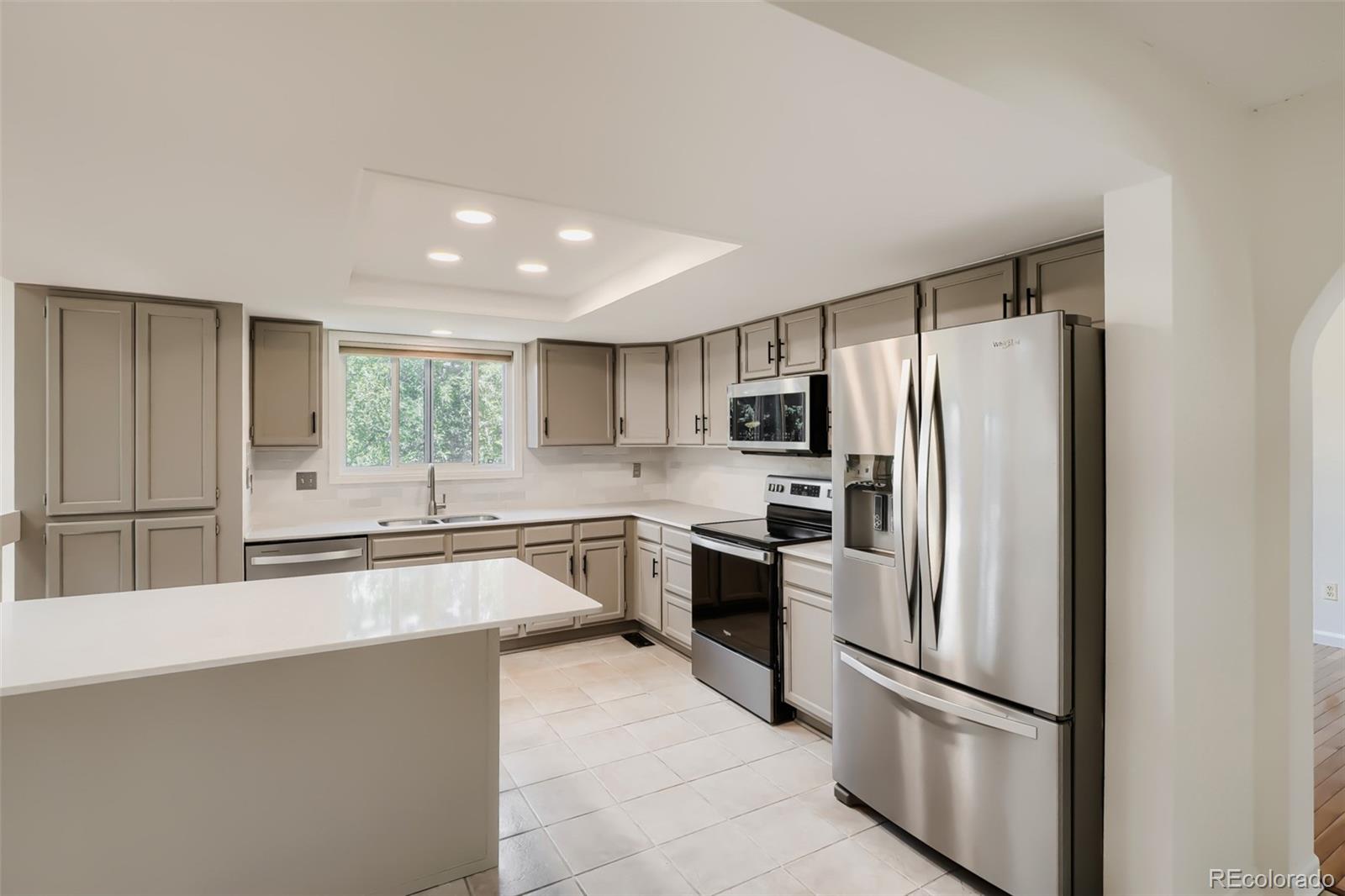 MLS Image #6 for 9399  yale lane,highlands ranch, Colorado