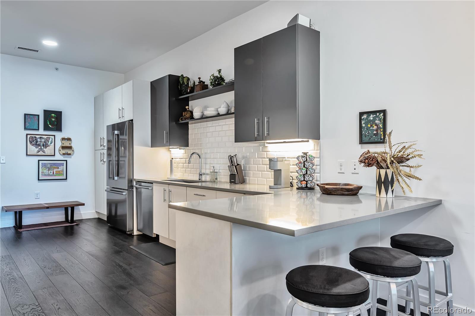 MLS Image #11 for 2550  lawrence  rb307,denver, Colorado