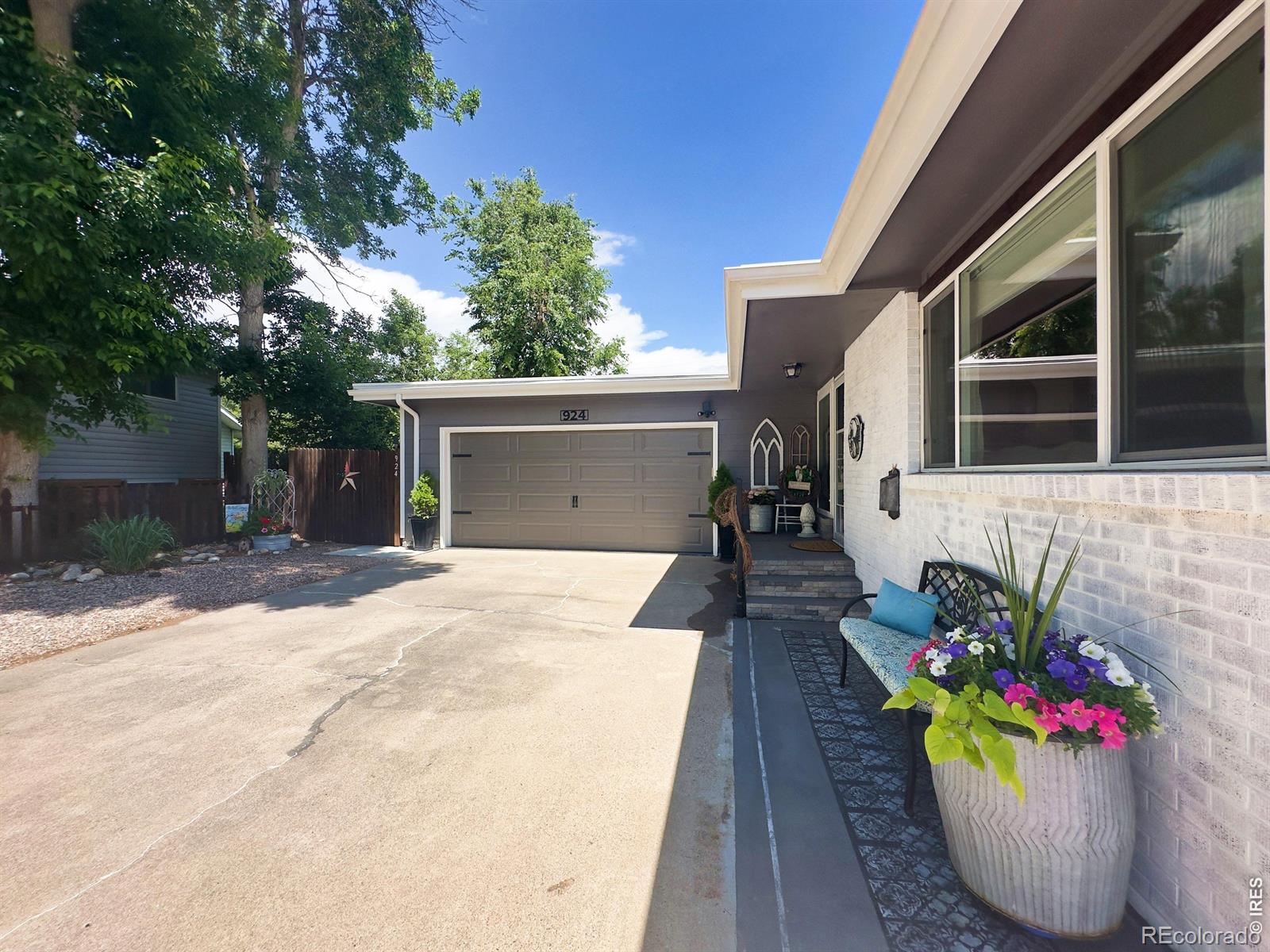 MLS Image #2 for 924 e kelly drive,loveland, Colorado
