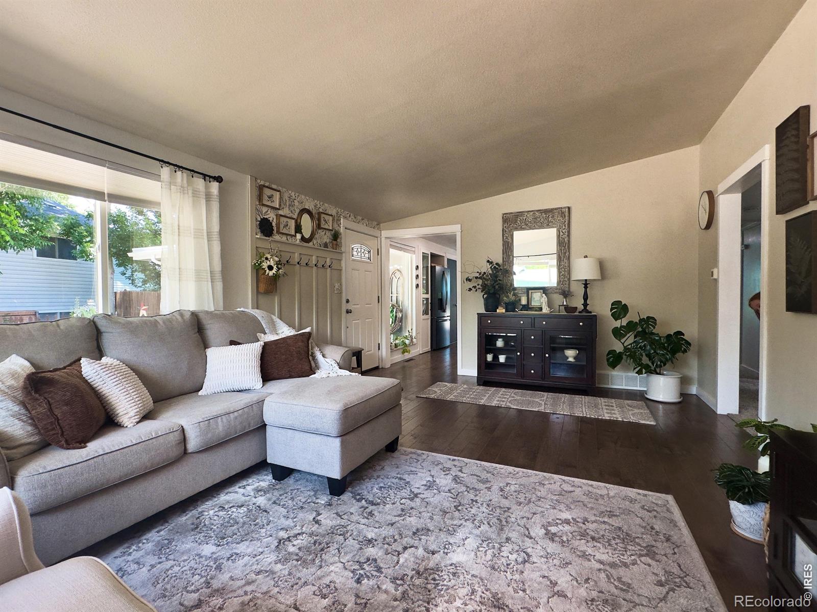 MLS Image #4 for 924 e kelly drive,loveland, Colorado